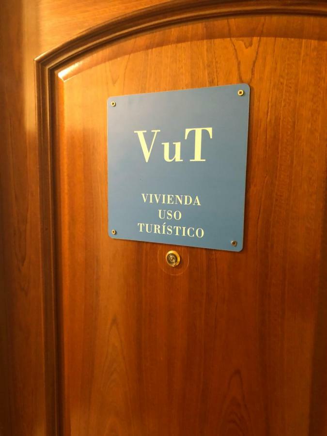 Apartamento San Quirce - Centrico Y Reformado- Wifi Y Netflix バリャドリド エクステリア 写真
